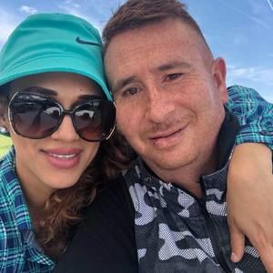 Meet your Posher, Alba erendira